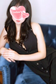 希崎せりか