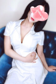 湯川なつ