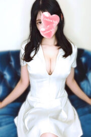 美羽根とわ