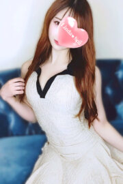 愛梨ひな
